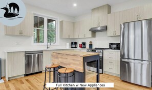 Micro-ondes, four, plaque de cuisson, lave-vaisselle