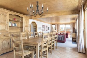 Dining - Grand Duc 3 (Les Allues)