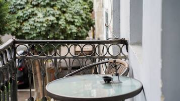 Basic Double Room, 1 King Bed, Balcony | Terrace/patio