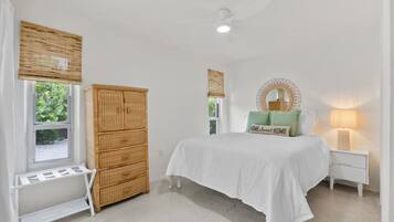 2 kamar tidur, setrika/meja setrika, Wi-Fi, dan seprai linen