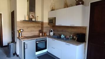 Mikrobølgeovn, ovn, kogeplade, opvaskemaskine