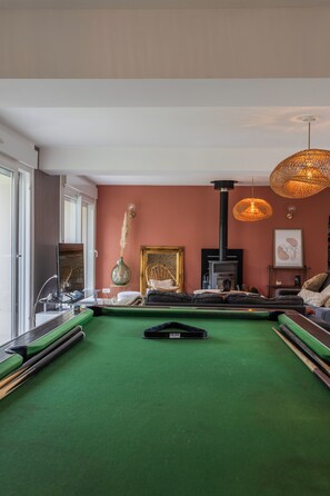 Games room - Maison TENERYL renovated farmhouse (Saint-Benoît-sur-Loire)