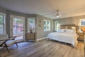 House (5 Bedrooms) | Interior