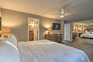 House (5 Bedrooms) | Interior