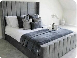 5 bedrooms, free WiFi, bed sheets