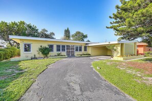 House (2 Bedrooms) | Front of property