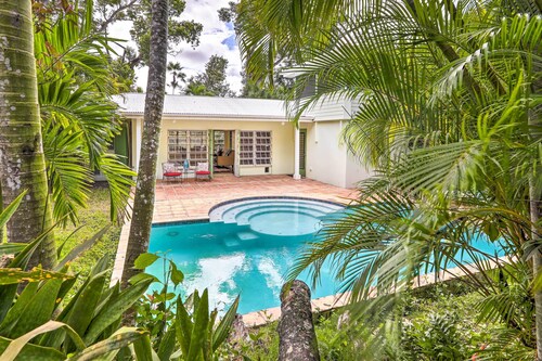 Bright St Thomas Getaway W/pool, 3Mi to Magens Bay