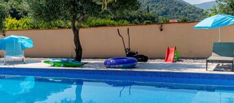 Natur Olive House Ston
