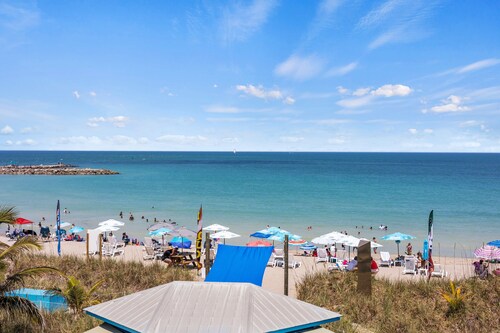 Oceanfront Inn Room #21- Ocean View Balcony, King Bed