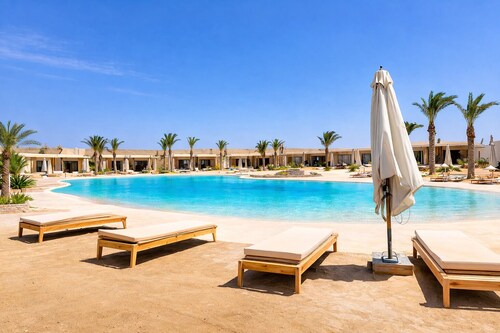 Somabay Beach Cabana - Great Kite Surfing - Luxury Beach Front