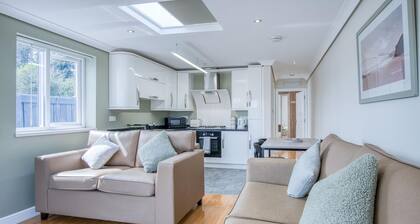 Ridgeway Hideaway - 1 Bedroom Holiday Home - Manorbier