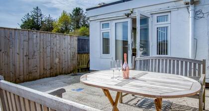 Ridgeway Hideaway - 1 Bedroom Holiday Home - Manorbier