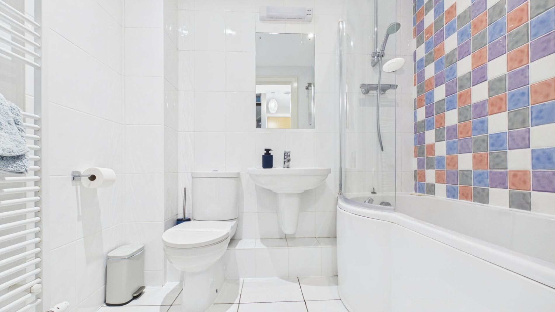 Apartment (2 Bedrooms) | Bathroom | Towels
