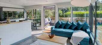 Cedars Lodge - Hot Tub - Penally - Tenby