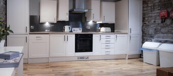 Fletcher Coach House - 3 Bedroom Cottage - Pendine