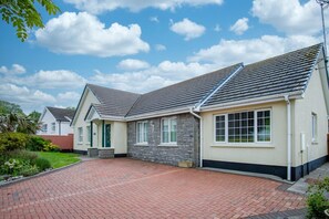 Floor plan - Audreys - 3 Bed Holiday Home - Manorbier (Tenby)