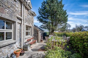 Floor plan - Fern Cottage - 2 Bedroom Cottage - St. Florence (Tenby)