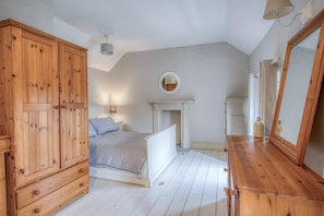 Floor plan - Woodcocks House - 3 Bedroom Holiday Home - Kilgetty (Kilgetty)