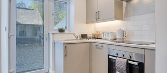 The Studio - 1 Bedroom Cottage - Princes Gate