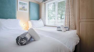 3 bedrooms, premium bedding, bed sheets