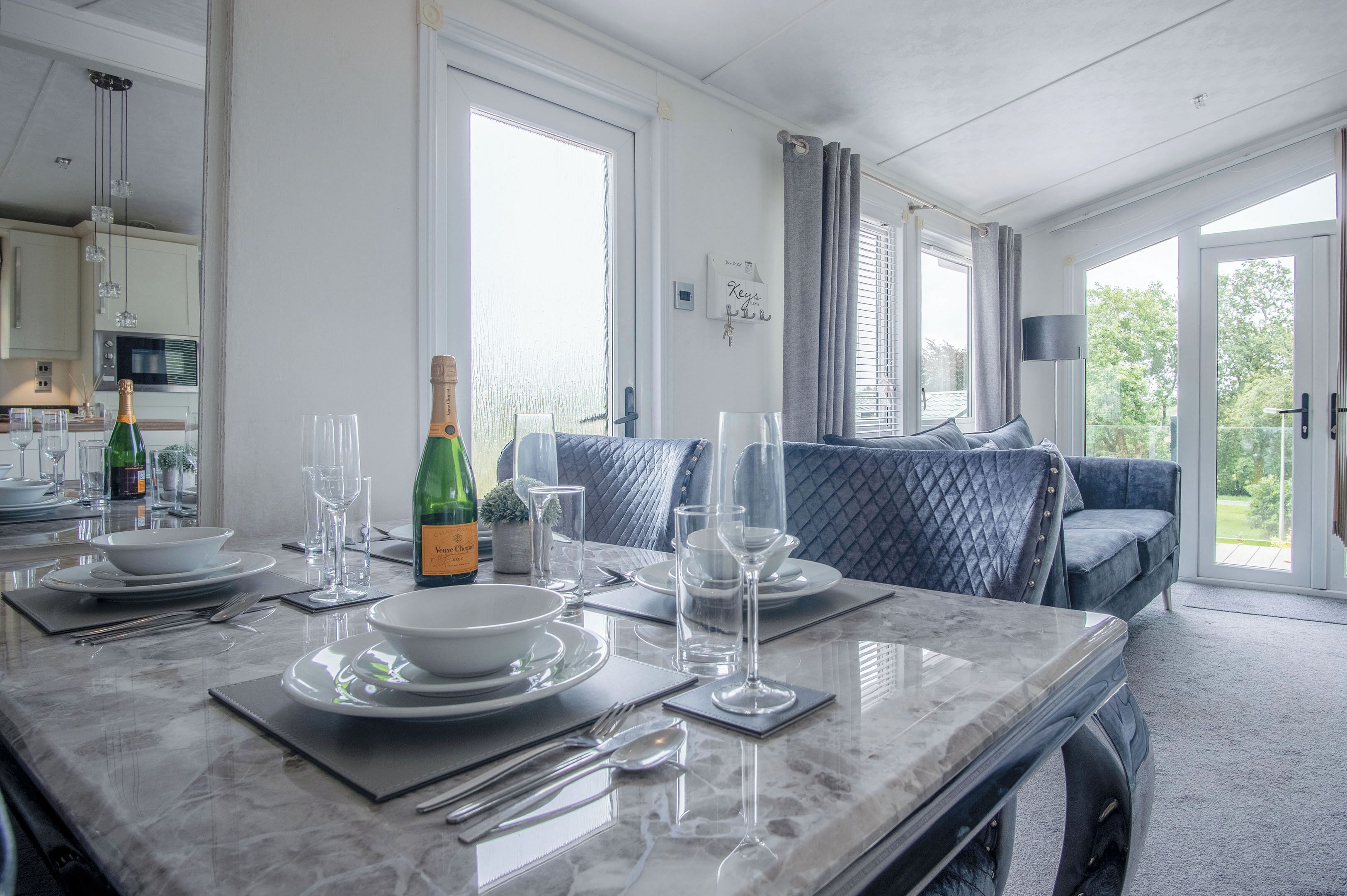 32-inch TV with cable channels