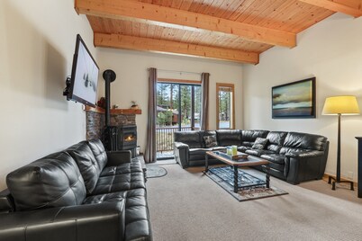 Comfort In The Sierras - Edelweiss 2br - Kirkwood 3 Bedroom Condo