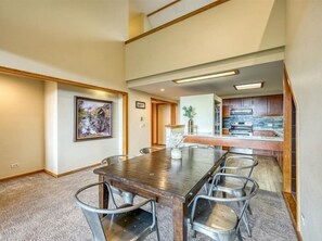 Condo, 1 habitación | Restaurantes