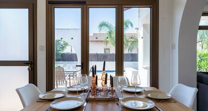 Lumina 2-BR Villa and Pool in Ayia Napa