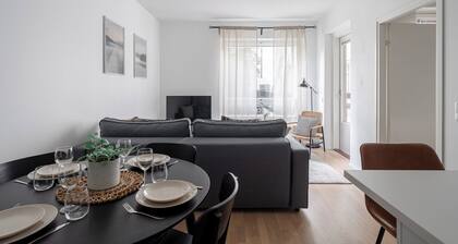 Homelike 1BR Apt with Sauna & Balcony at Pyynikki