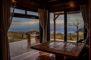 Cabin | Dining