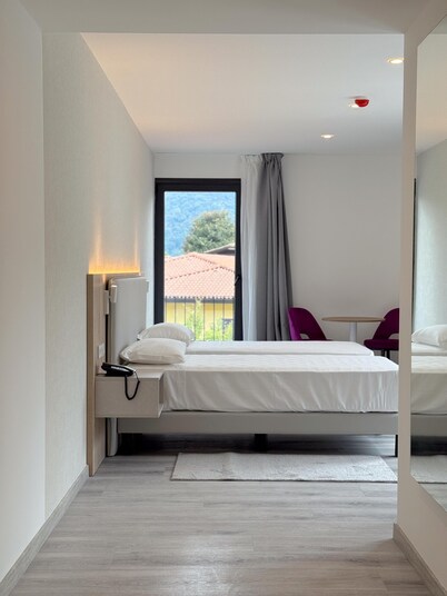 Lake and More Suite Hotel