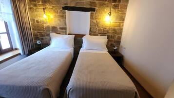 Deluxe Double or Twin Room | Free WiFi