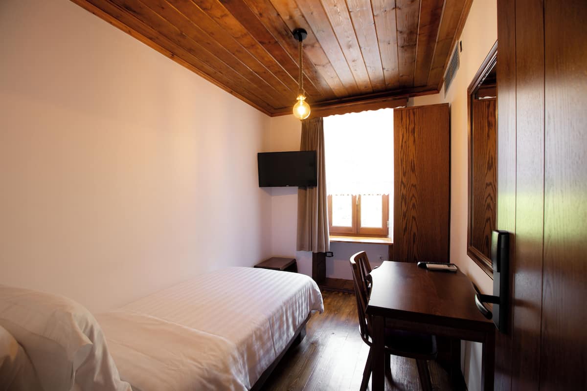 Chambre Simple Standard | Chambres insonorisées, Wi-Fi gratuit