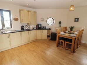 Dining - Awel y Môr (Burry Port)