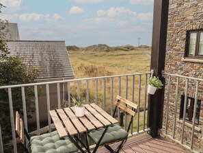 Outdoor dining - Awel y Môr (Burry Port)