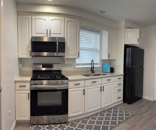 Microwave, oven, stovetop, dishwasher