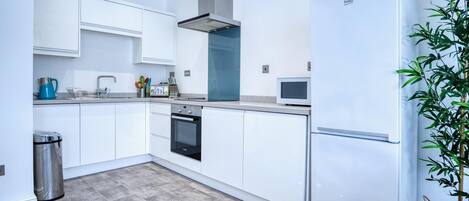 Lägenhet (2 Bedrooms) | Eget kök | Mikrovågsugn, ugn, spishäll och diskmaskin