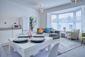 Floor plan - Bay View - 2 Bedroom Apartment - Tenby (Tenby)