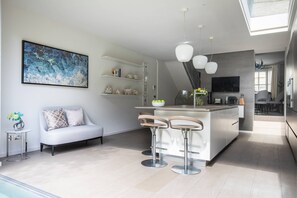 Interior - Radipole Road V by onefinestay (London)