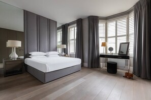 6 室のベッドルーム、アイロン / アイロン台、WiFi (無料)、ベッドシーツ