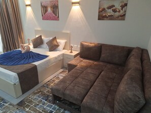 1 Schlafzimmer, kostenloses WLAN, Bettwäsche, Rollstuhlgeeignet