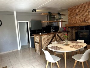 Dining - Farm cottage (LALINDE)