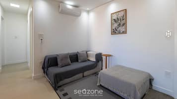 Basic Apartment | Interior
