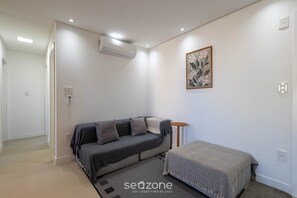 Basic Apartment | Bahagian dalam