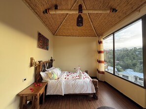 Basic Single Room, 1 Bedroom, Balcony, Mountain View | Individually decorated, desk, laptop workspace, free WiFi - Hilltop Lodge - Lalibela  (Lalibela)