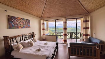 Habitación familiar, 2 habitaciones, balcón, vistas a la montaña | Escritorio, espacio para trabajar con un portátil, wifi gratis