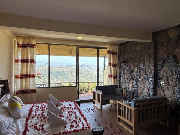 Suite, Mountain View