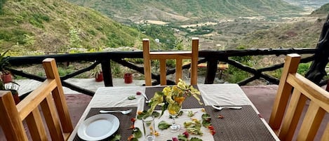 Desayuno bufé gratuito y diario