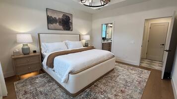 3 chambres, bureau, fer et planche à repasser, Wi-Fi gratuit