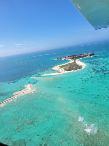 Tranquility Bayview House-Ocean Front with pool, boat basin and boat ramp